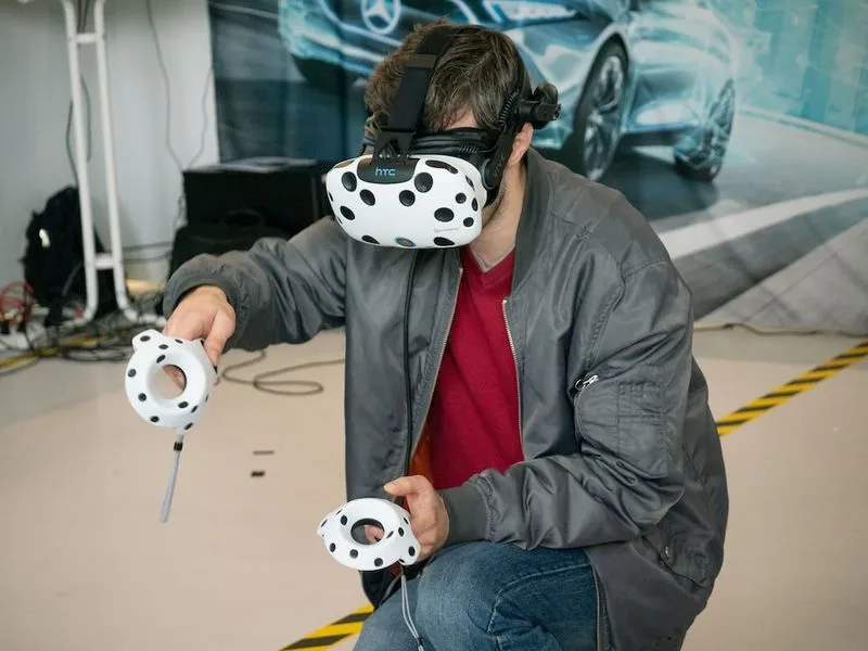 蘋果 VR 智慧眼鏡 Apple Vision Pro 全面解析：混合現實未來近在眼前