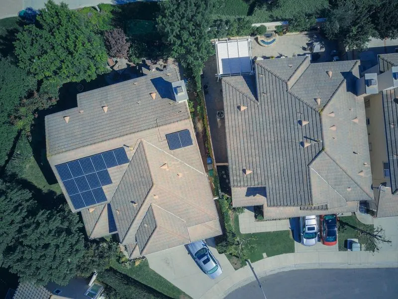 安克新推出的 Solix 家用太陽能電池系統，是特斯拉 Powerwall 的模組化版本