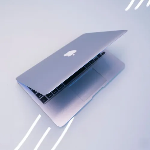 蘋果公司最大的 15 英寸 MacBook Air 售價$1,299 美元