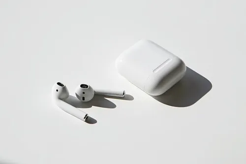 Apple 高層解說 AirPods 的新功能