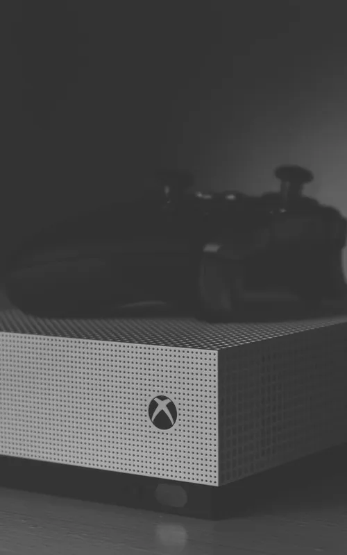 微軟 CEO 表示希望結束 Xbox 獨佔，責怪索尼