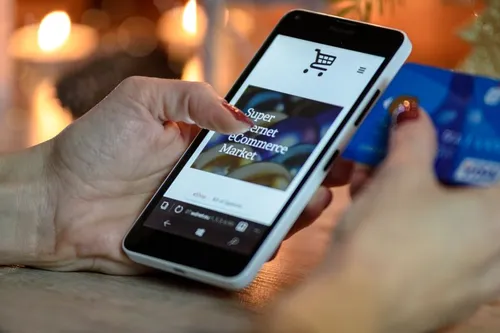 美圖和亞馬遜攜手在臉書和 Instagram 推出全新應用程式內購物功能