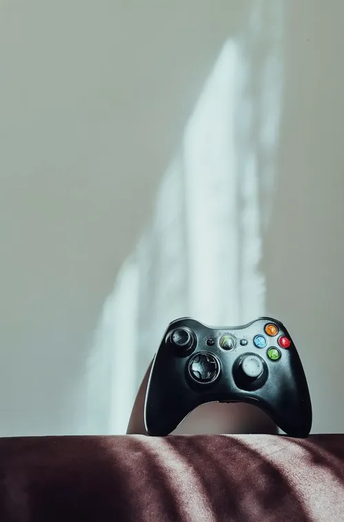 現在最值得購買的 Xbox 控制器是？