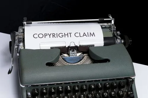 喬治·馬丁及其他作者以侵犯版權起訴 OpenAI