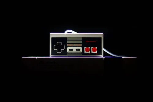 8BitDo 推出的 NES 按鍵是個紅色的任天堂主題實驗邀約