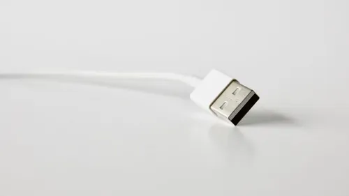 蘋果轉向 USB-C 再度喚起標籤電纜的需求