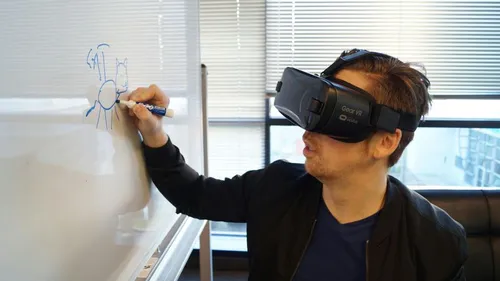 Facebook 旗下 Oculus 收購十周年
