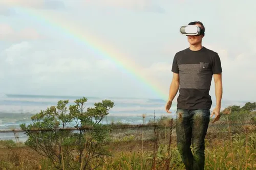 《驚喜！Roblox 登陸 Meta 的 Quest VR 頭戴裝置！》